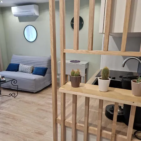 Climatise 4 Personnes Parking Gratuit Apartman
