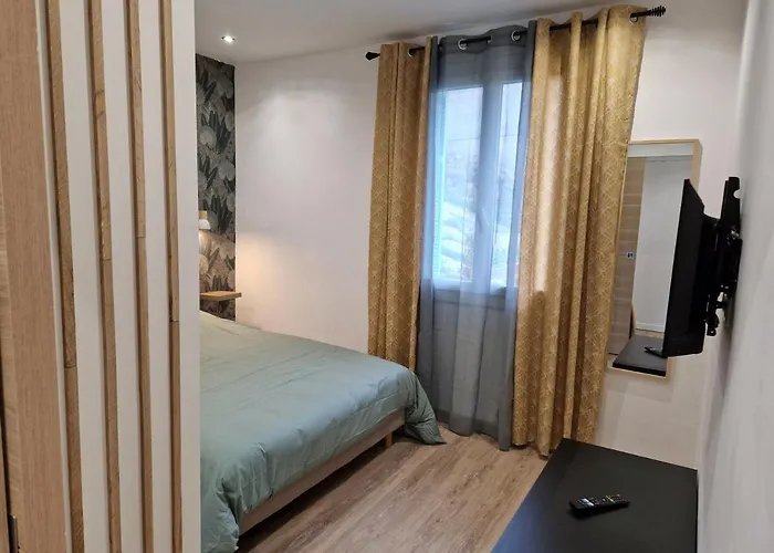 Proche Centre-ville Parking Gratuit Apartment *