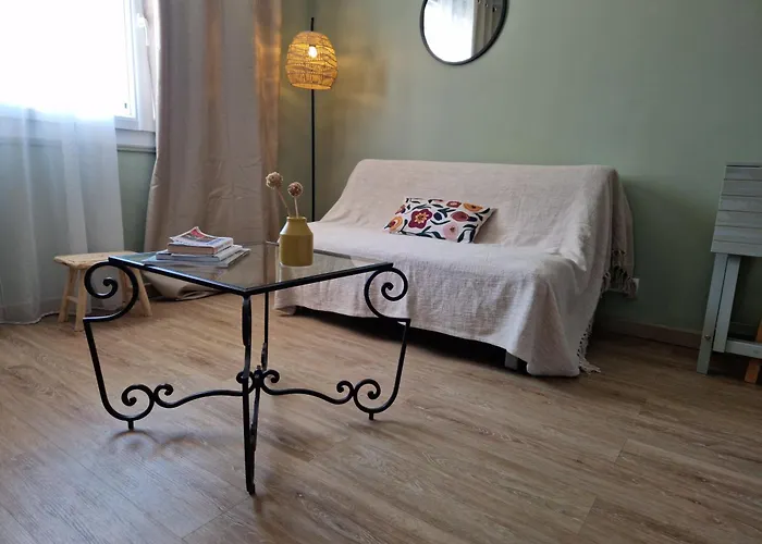 Proche Centre-ville Parking Gratuit Apartment *